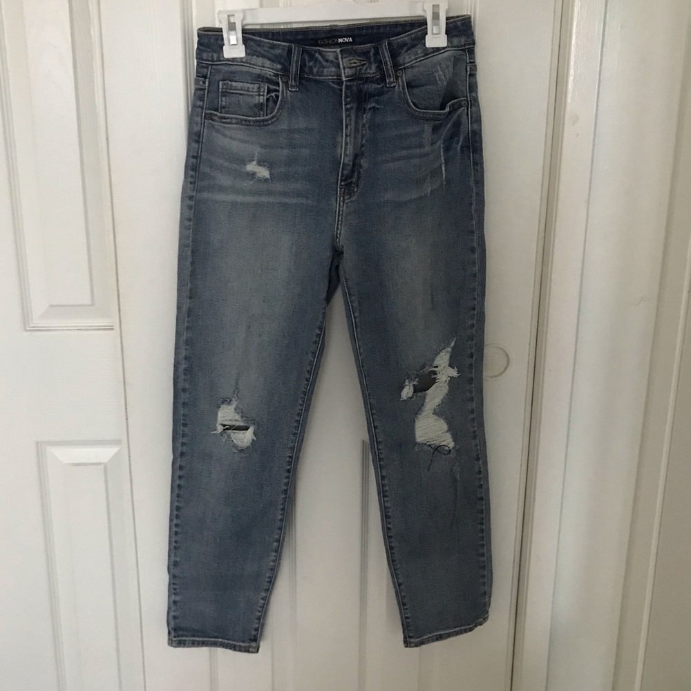 Fashion Nova High Rise Mom Jeans